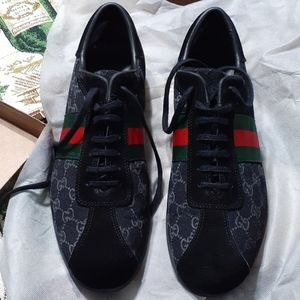 Gucci shoes